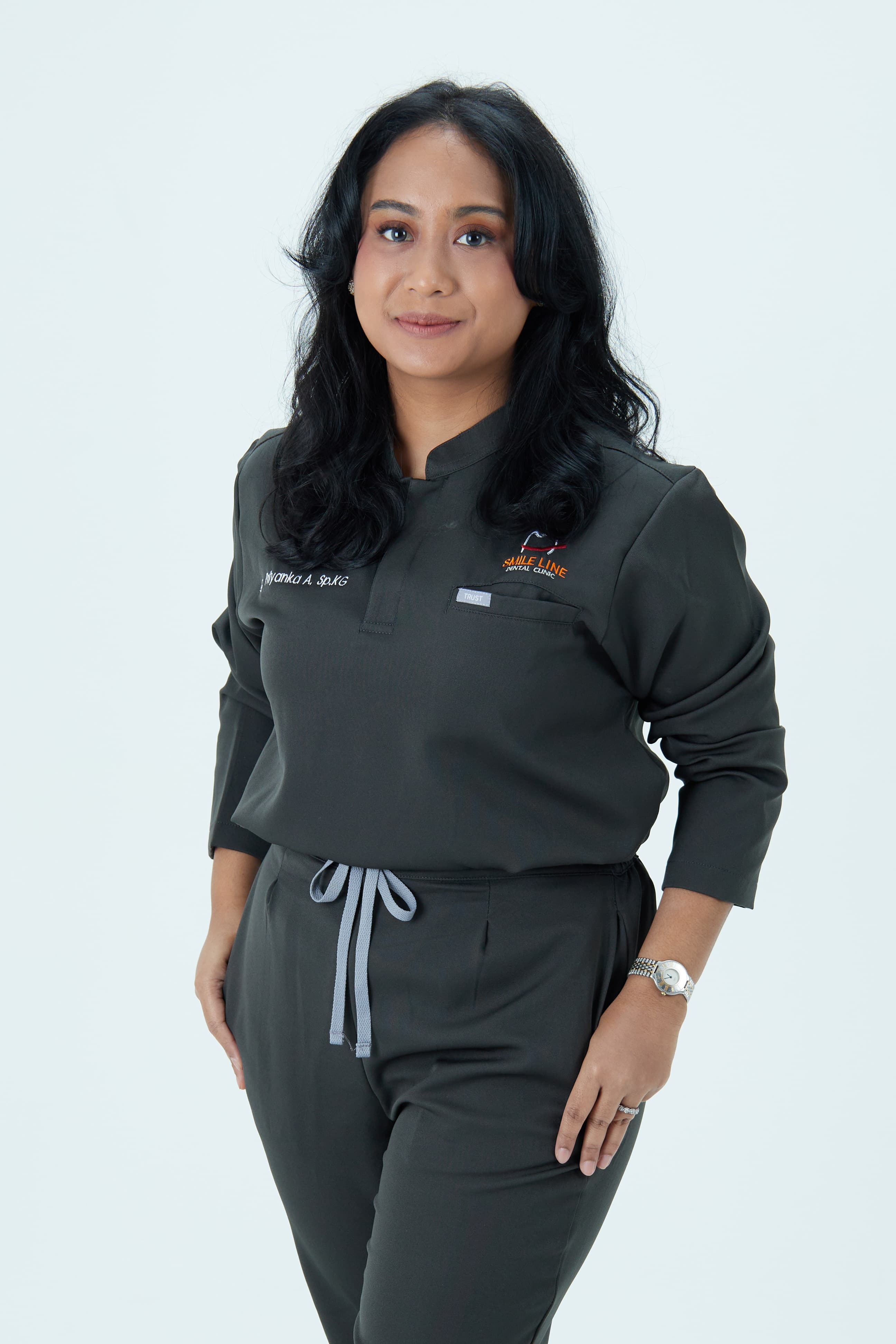 drg. Priyanka Azaria, Sp. KG